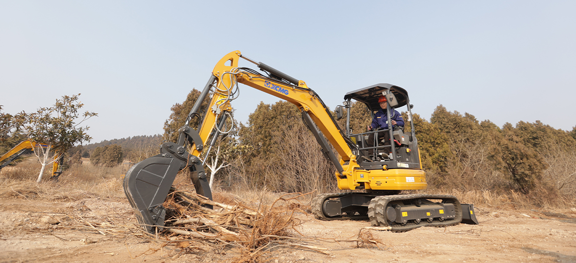 Used XCMG XE35U Mini Excavator — Machine exterior detail (model reference)