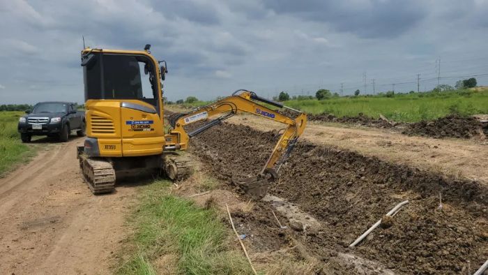 Used XCMG XE35U Mini Excavator — Operator-area reference (model reference)